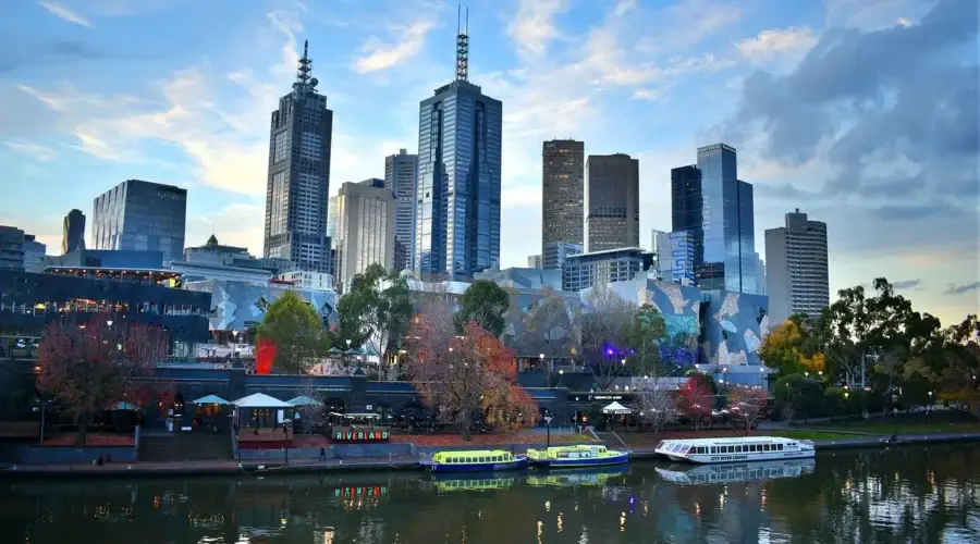 Ultimate Guide to Planning a Trip to Melbourne: Tips, Tricks, and Must-See Attractions