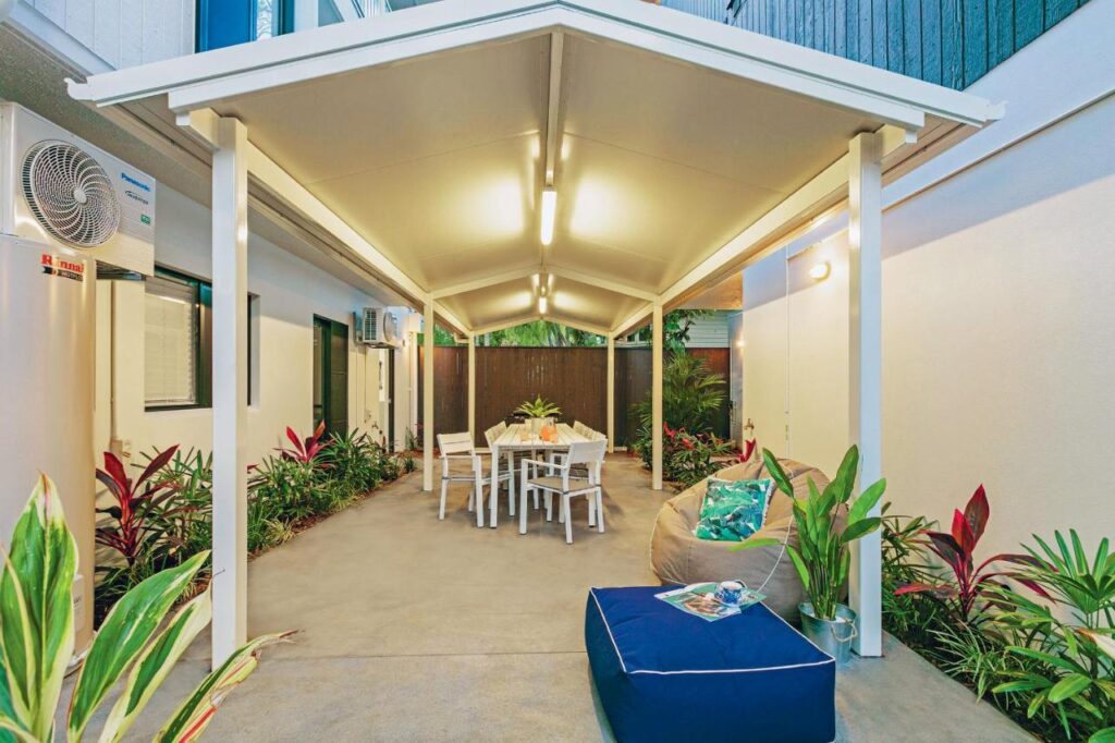 Outdoor dining area at MiHaven Shared Living Gatton St