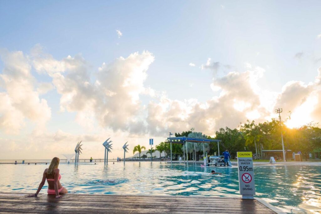 The nearby Esplanade offers a local shared pool to cool off on those super hot sweltering days at YHA Cairns Central